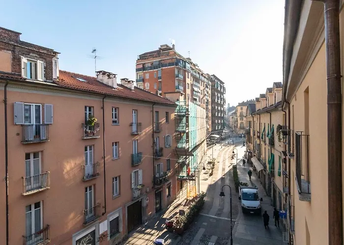 Borgo Dora Artistic Studio Apartment Turin