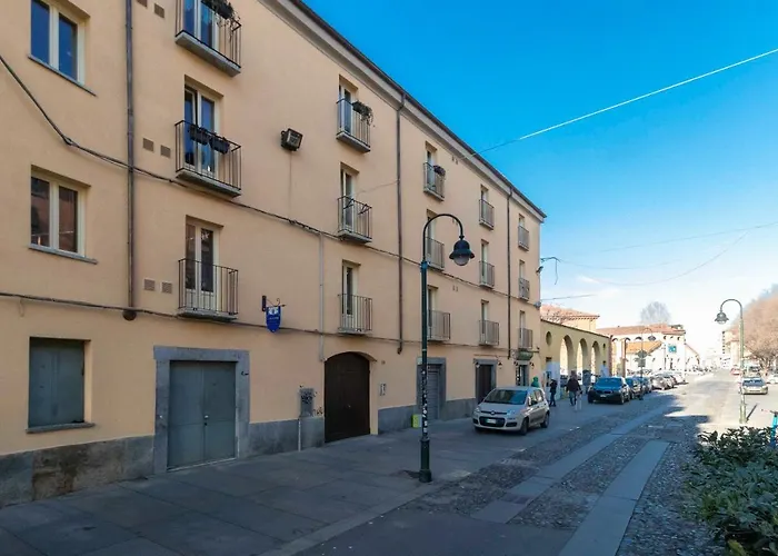 Borgo Dora Artistic Studio Apartment Turin