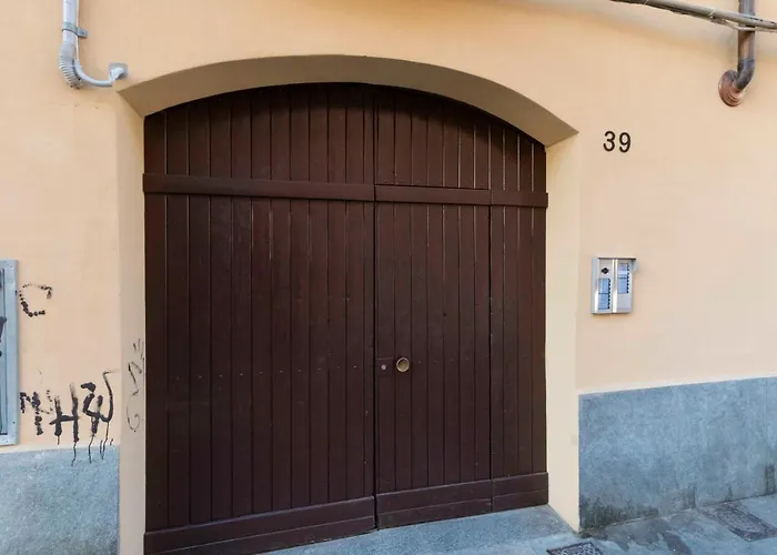 Borgo Dora Artistic Studio Turin