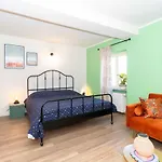 Borgo Dora Artistic Studio *